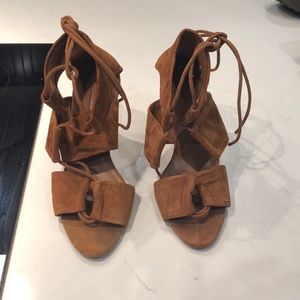 Zara collection ankle heals